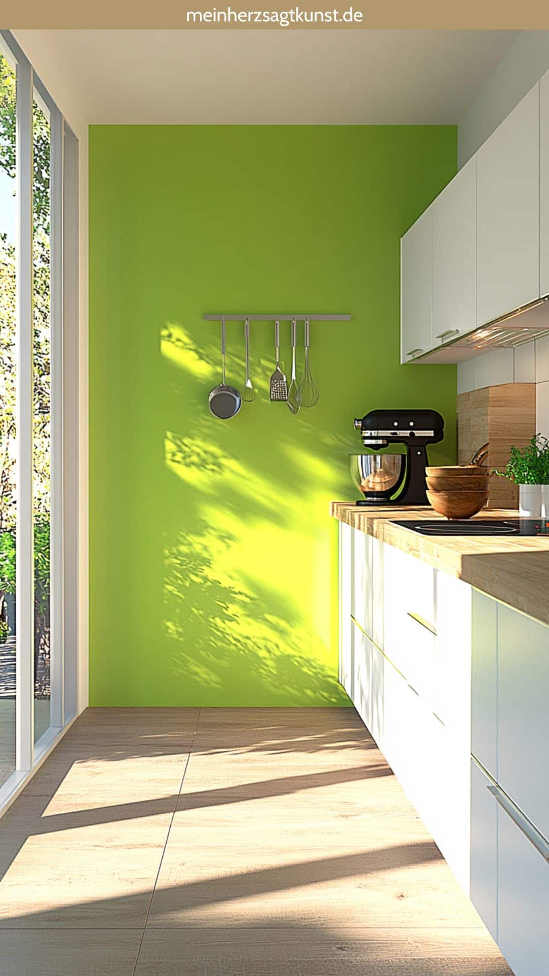 Moderne Küche mit goftgrüner Wand