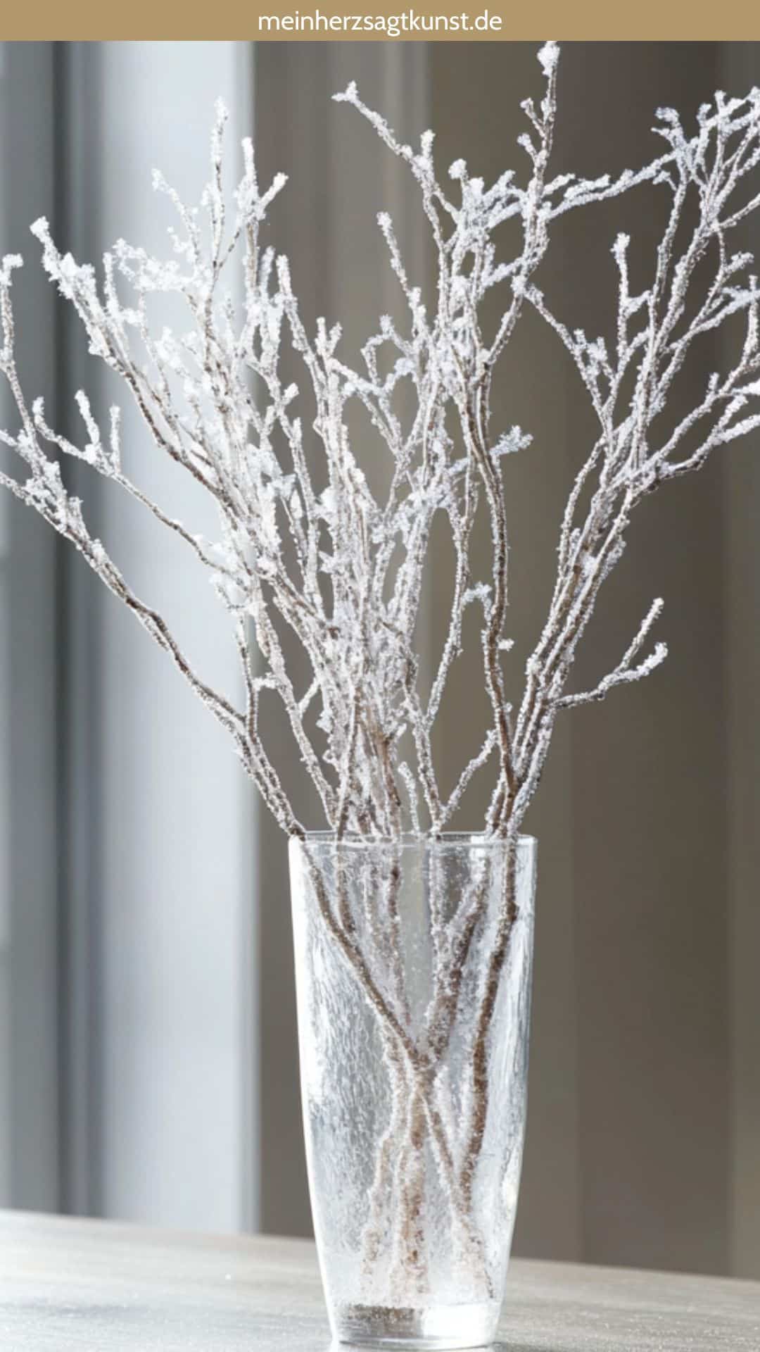 birkenzweige-raureif-winter-glas-deko.jpg