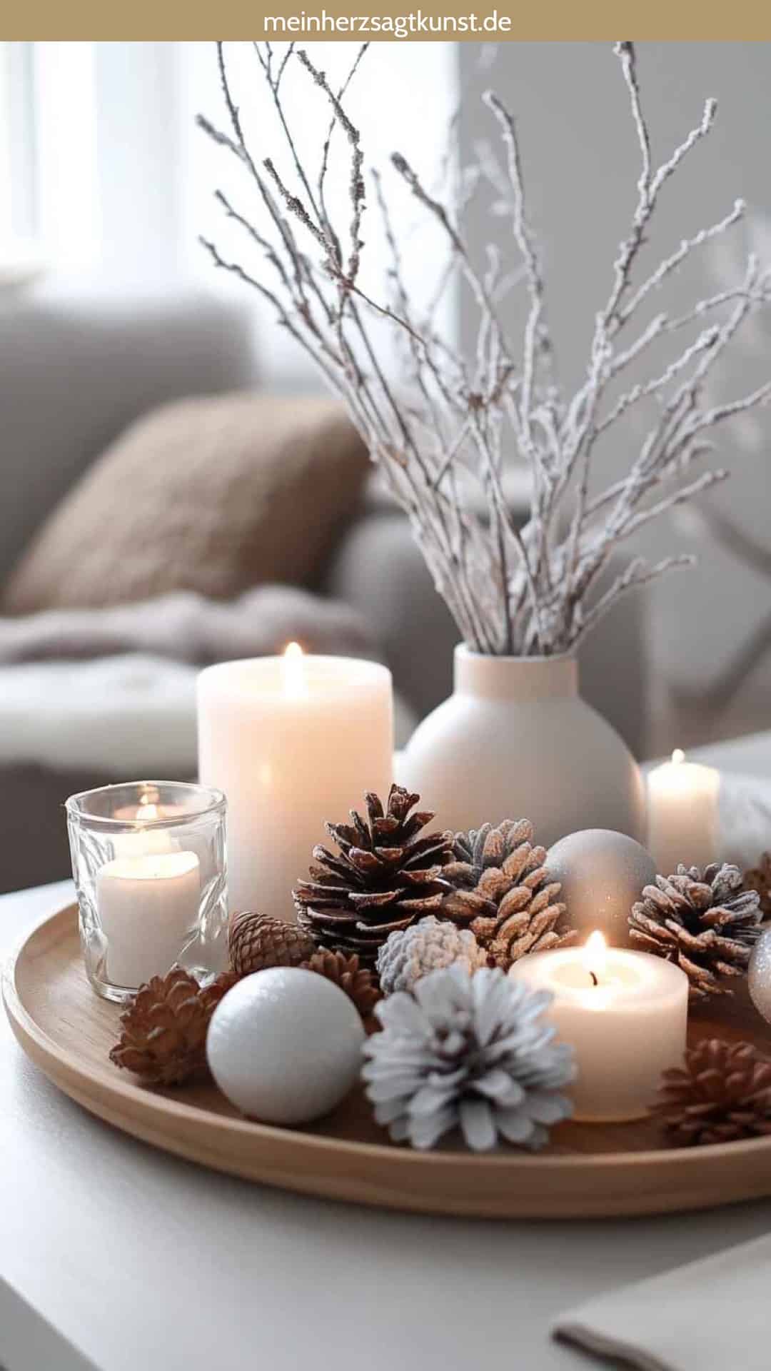 Tannenzapfen als Tischdeko für die Übergang Deko nach Weihnachten