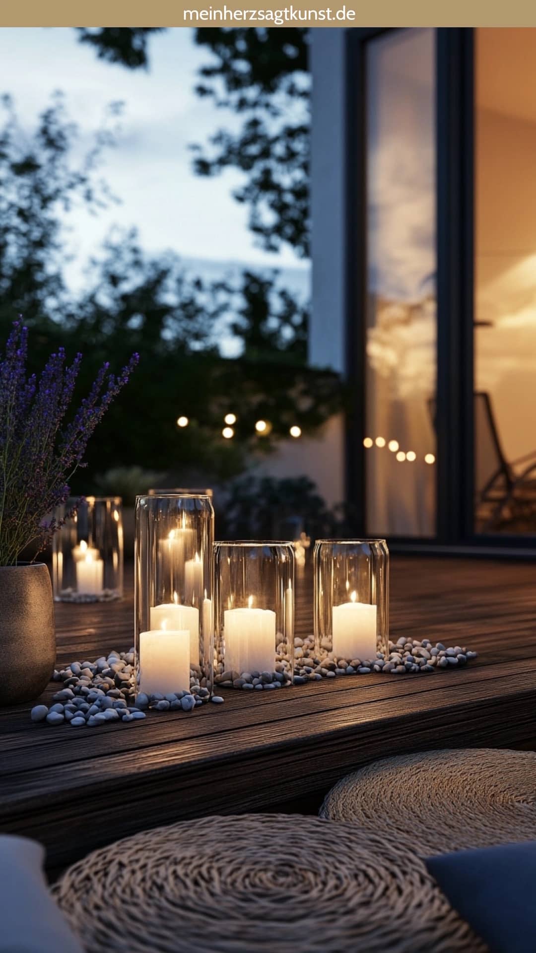 Ideen für eine gemütliche Terrasse mit Kerzen im Windlicht